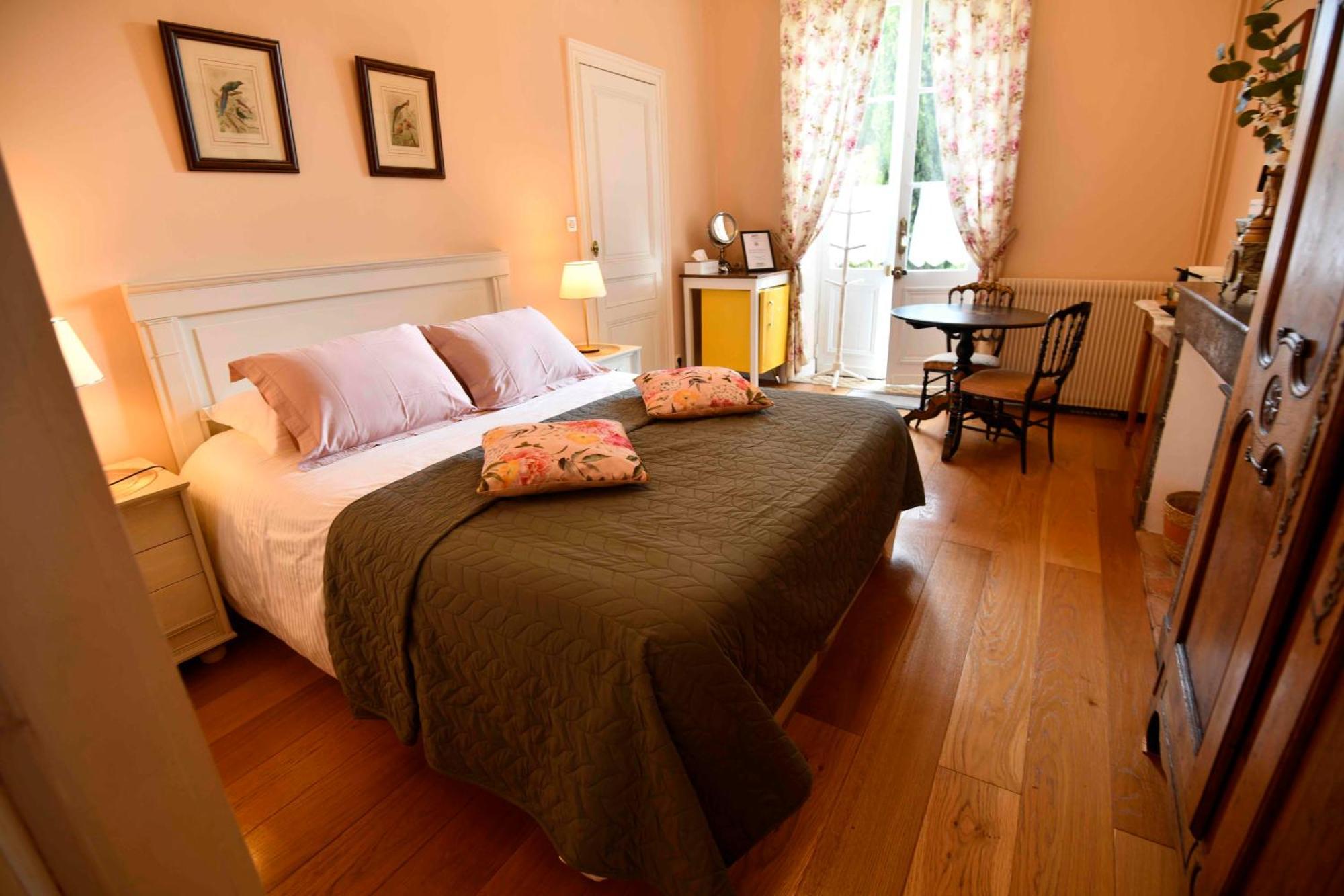 Hotel Domaine De Plisseau Le Rigalet Habitación foto